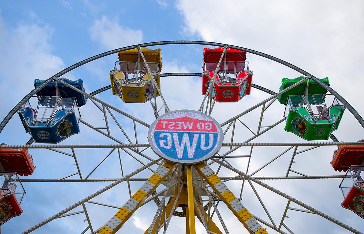 澳门新普京注册 Ferris Wheel.